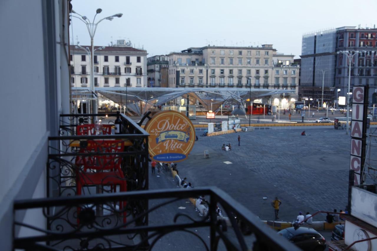 Dolce Vita Rooms&Breakfast Napoli Exterior foto