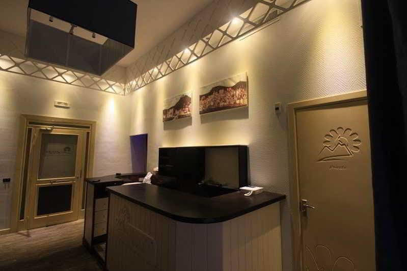 Dolce Vita Rooms&Breakfast Napoli Exterior foto